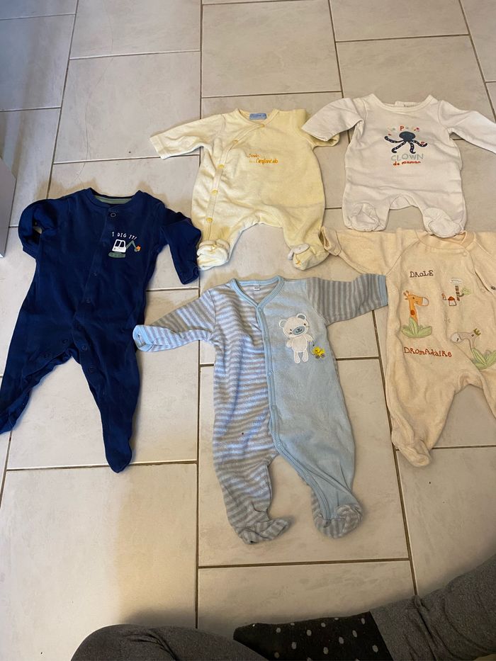 Petit lot naissance -1 mois - photo numéro 2