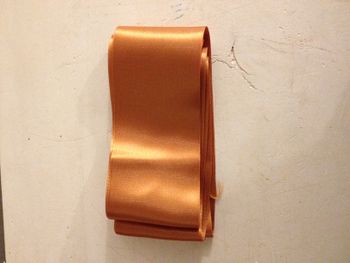 Ruban orange environ 2m50 de long