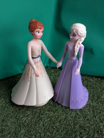 Grandes figurines reine des neiges disney maxi kinder