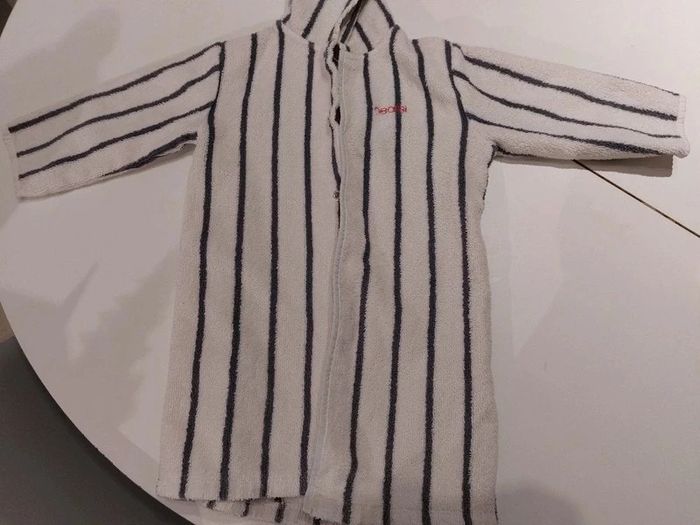 Peignoir de bain 2 3 ans - photo numéro 2