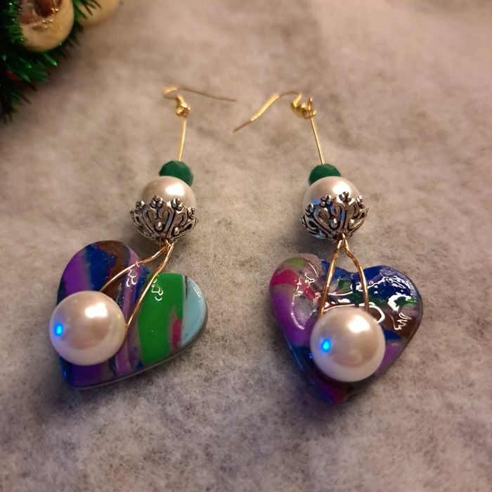 Boucles d'oreilles pendante avec pâte polymere multicolore - photo numéro 3