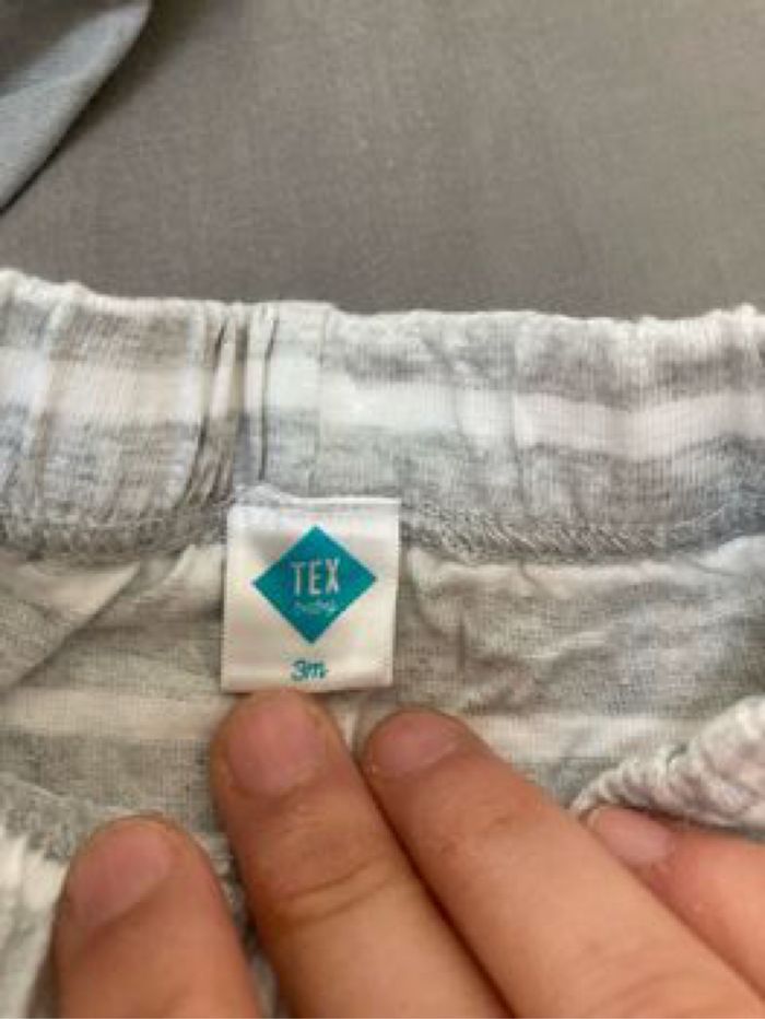 2 short tex baby - photo numéro 2