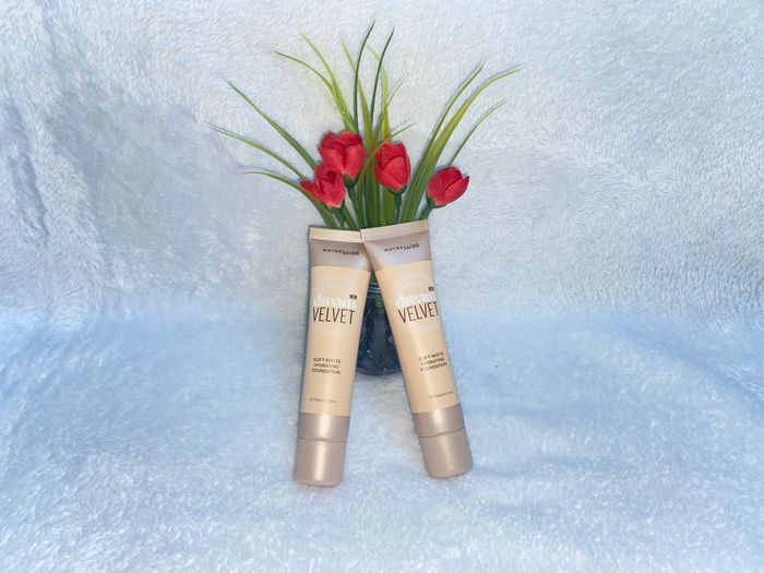 Lot fond de teint maybelline New York