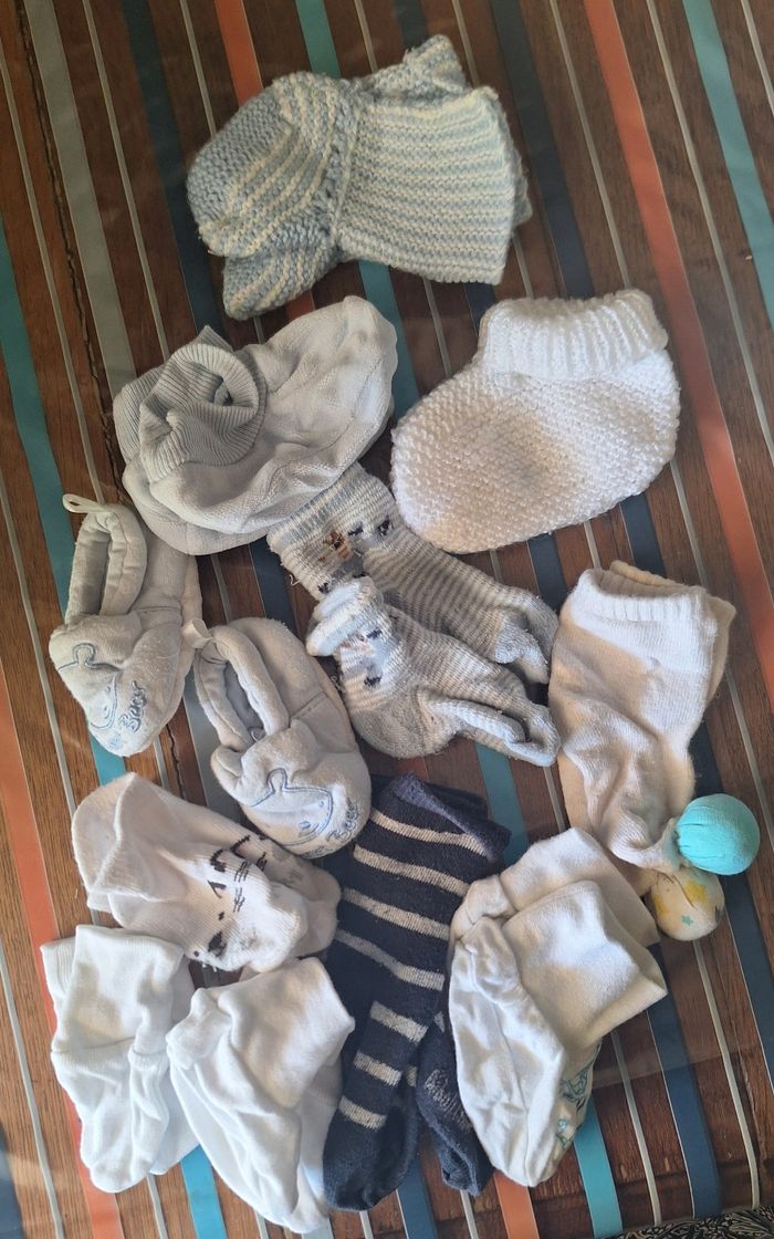 Lot chaussons bébé