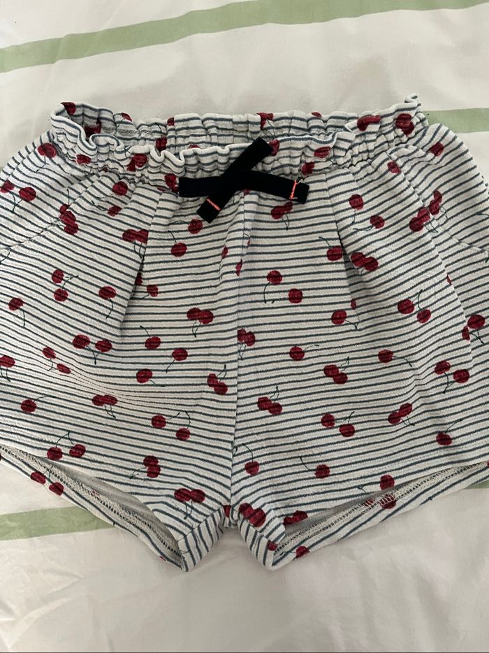 Short Zara fille taille3-4ans cerises