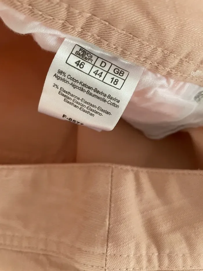 Magnifique pantalon rosé neuf jamais porté en 46 poches strass de marque Blanche Porte - photo numéro 4