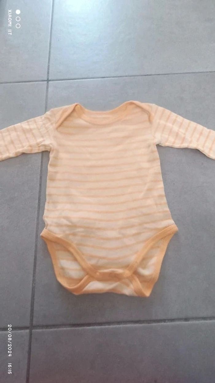 3 body - photo numéro 4