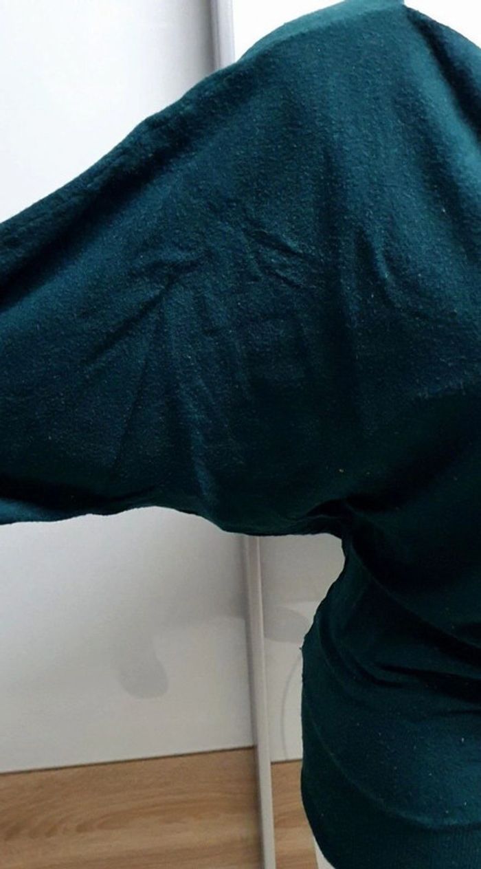 Beau pull vert manches chauve souris et strass T: 40 - photo numéro 4