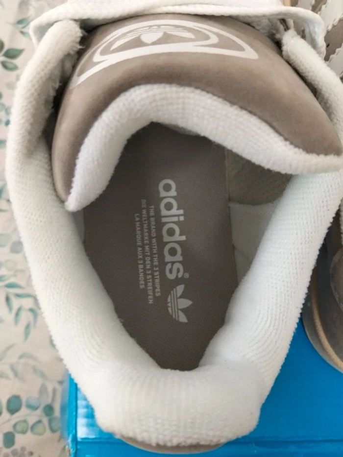 Baskets Adidas Campus 00S taille 39 - photo numéro 4