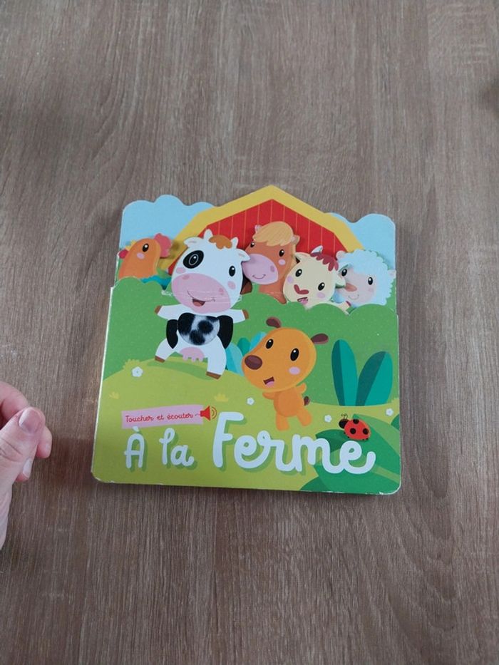 A la ferme toucher et écouter