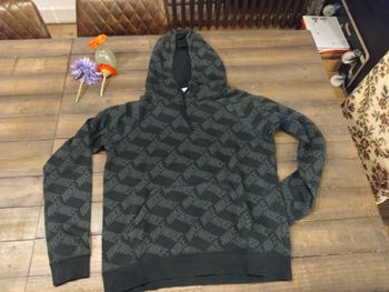 Sweat à capuche Nike noir avec logo gris – Taille S 36 – Très bon état