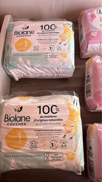 Couches biolane et marque U