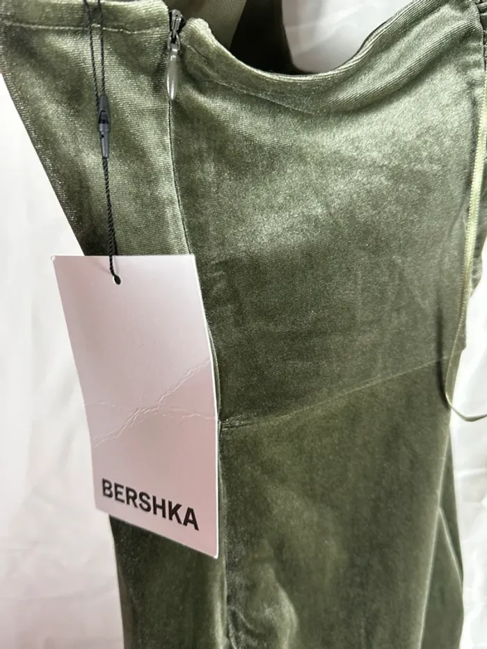 Robe Bershka Verte velour - photo numéro 5