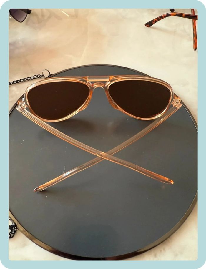 Lunette de soleil aviateur beige - photo numéro 4