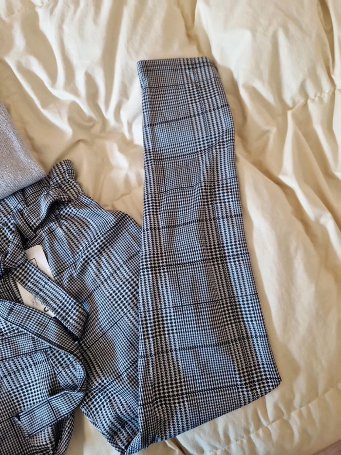 Pantalon neuf et pull. - photo numéro 19