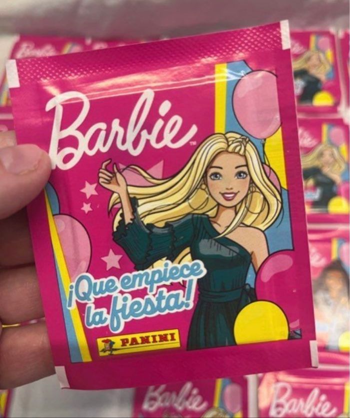 36 Sachets de stickers Panini BARBIE - photo numéro 5