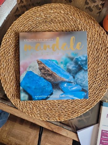 Mandale Krysztalowe. Pierres naturelles