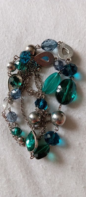 Sautoir tons vert bleu