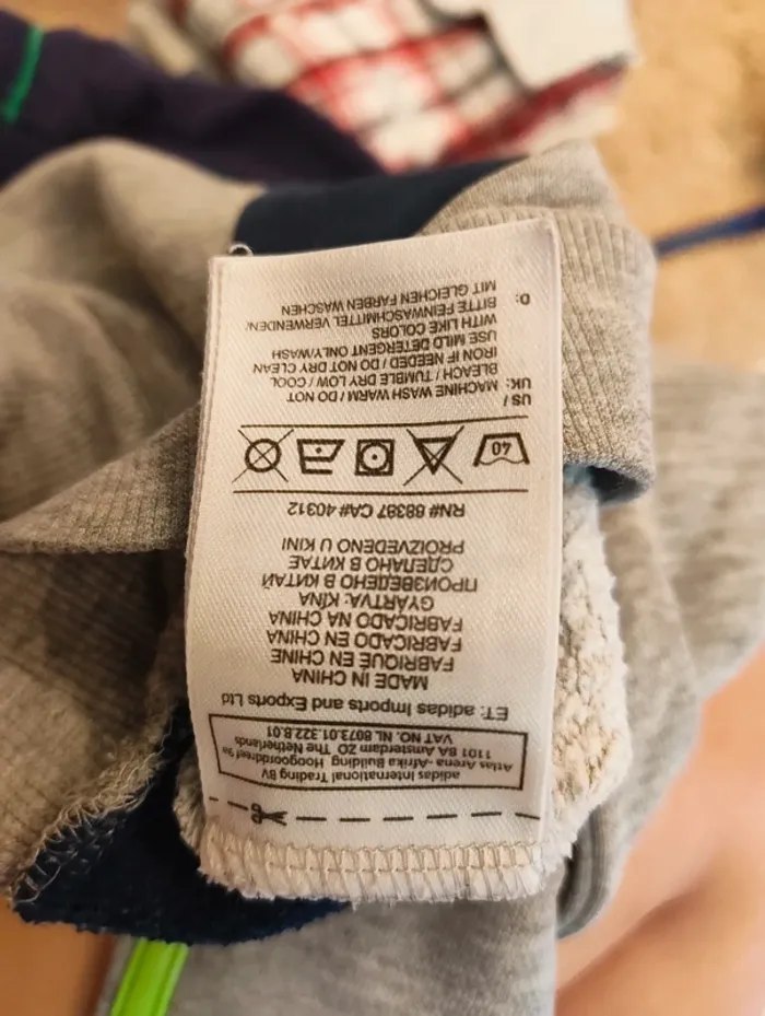 Pull Adidas pour garçons 2-3 ans - photo numéro 5