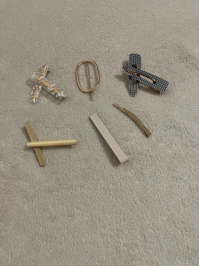 Lot de 9 barrettes dorées