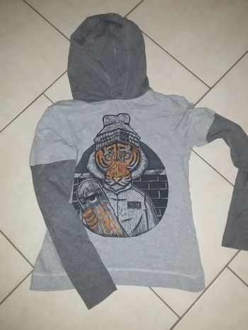 Tee short épais 12 ans à capuche