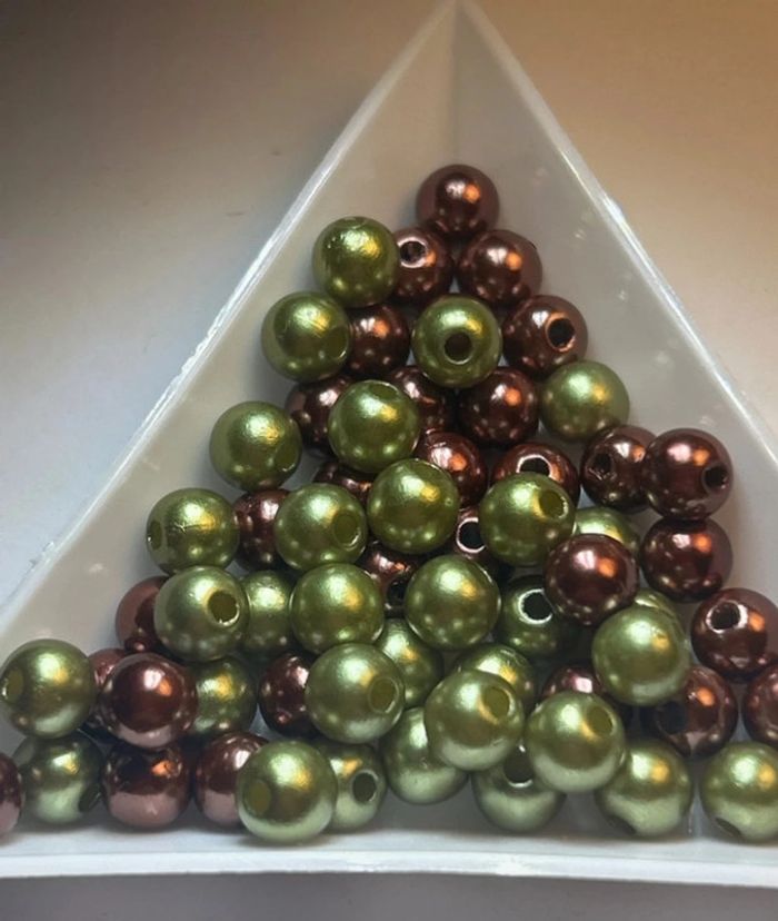 A613 Ensemble de perles nacrées