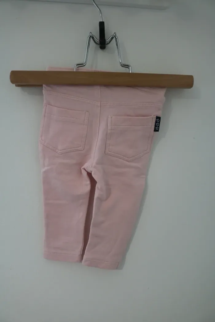 Ensemble haut Disney et pantalon Mes petits cailloux 6 mois - photo numéro 3