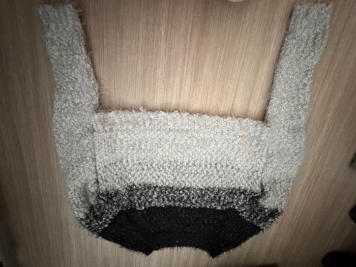 Pull court en laine