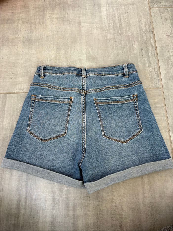 Short court en jean Pimkie - Taille 34 - photo numéro 2