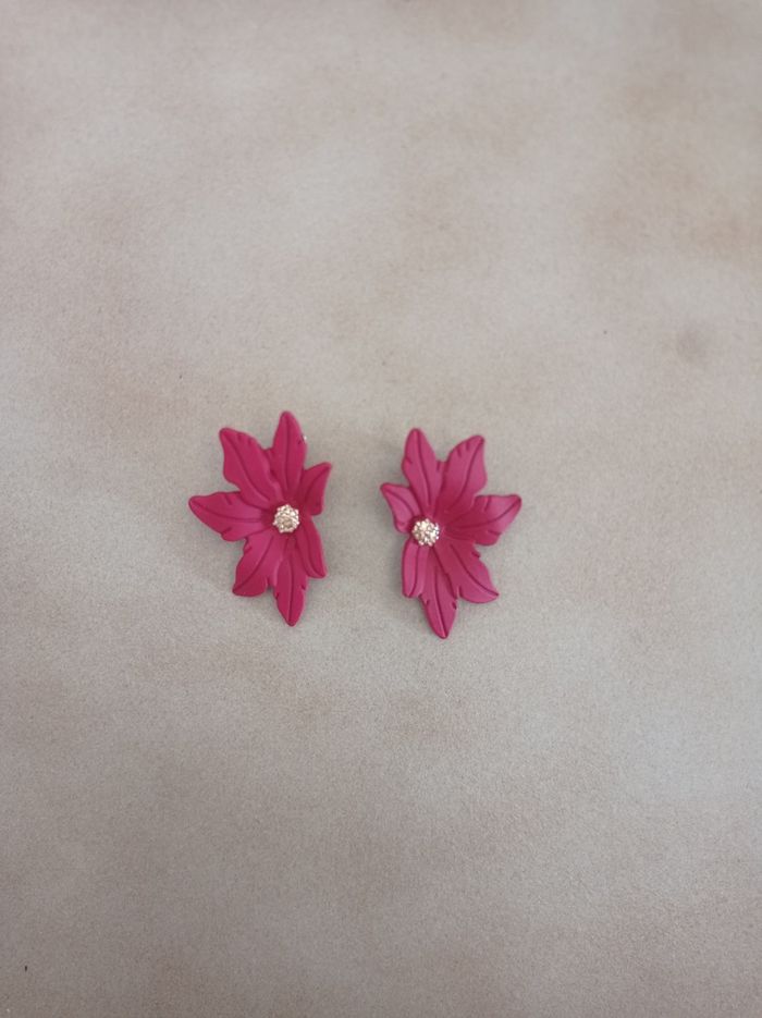 Paire de boucles d'oreilles "Fleurs"