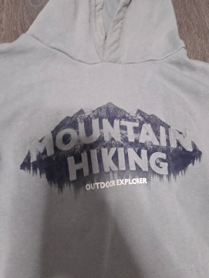 Sweat a capuche Mango vert 164 cm " Mountain hiking" TB état - photo numéro 3