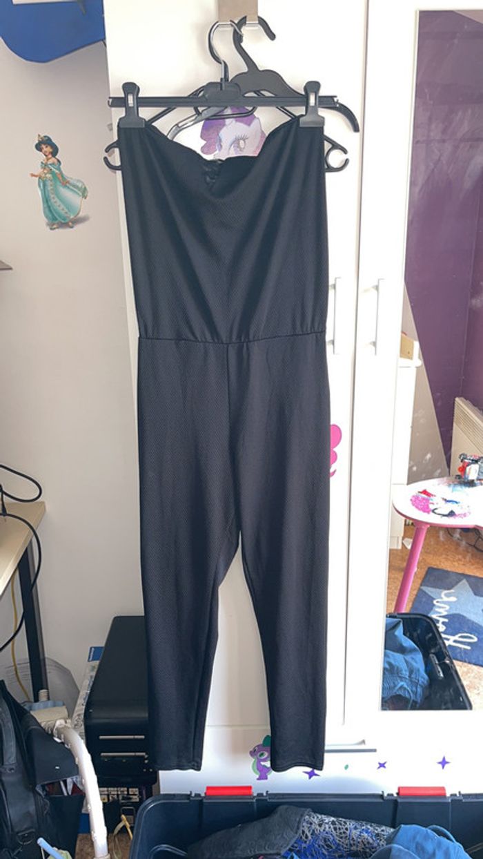 Combinaison taille 40/42 - photo numéro 2