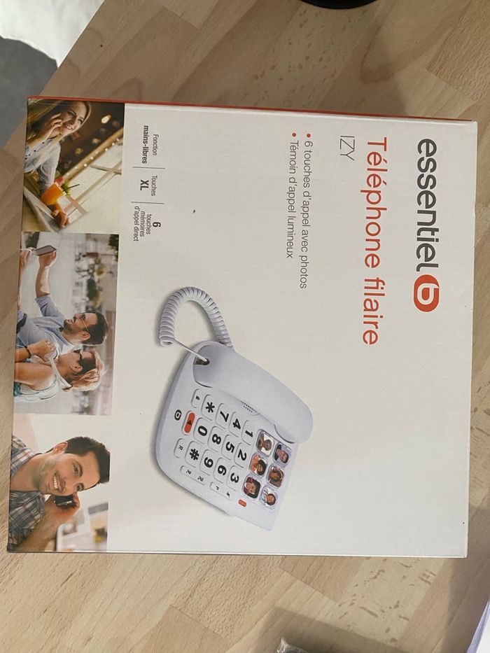 Téléphone grosses touches