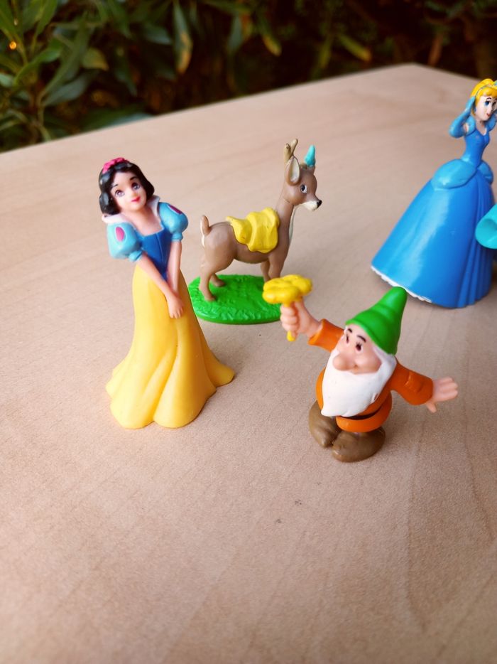 Lot de figurines décoratives miniatures princesses Disney - photo numéro 3