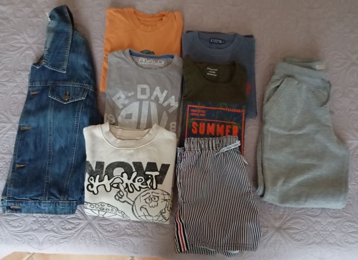 Lot de vêtements garçon 12 ans - photo numéro 1