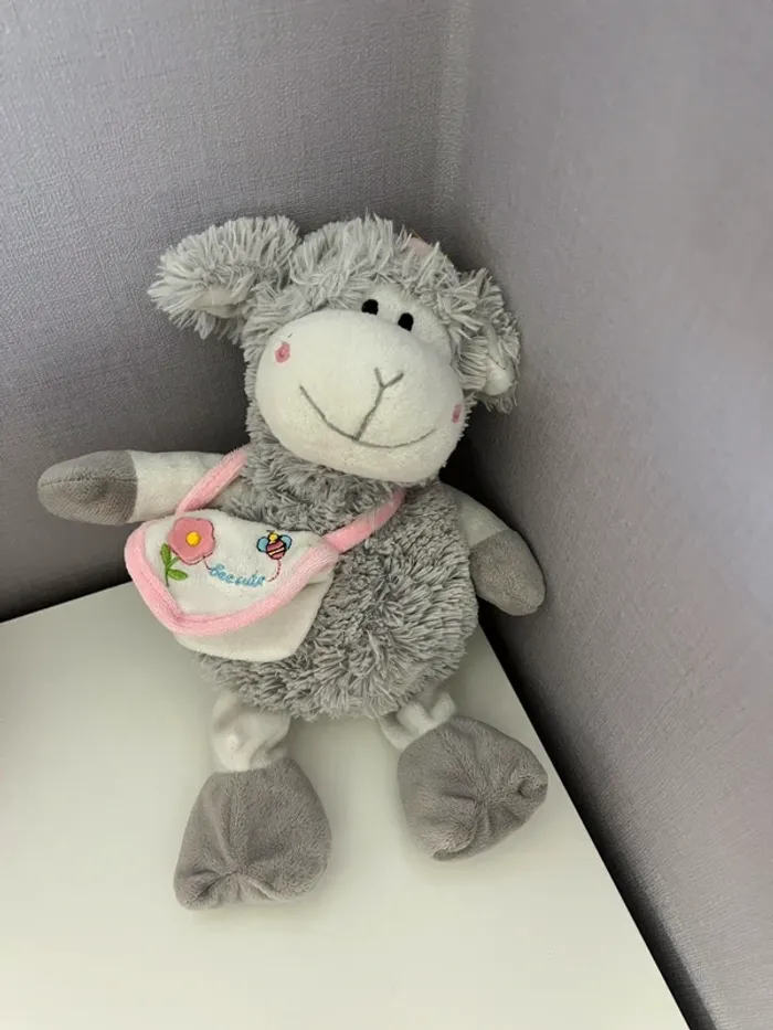 Peluche mouton gris