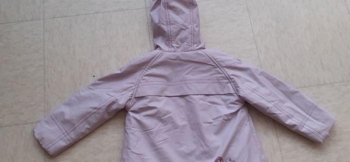 Un manteau fille  taille 4ans - photo numéro 4