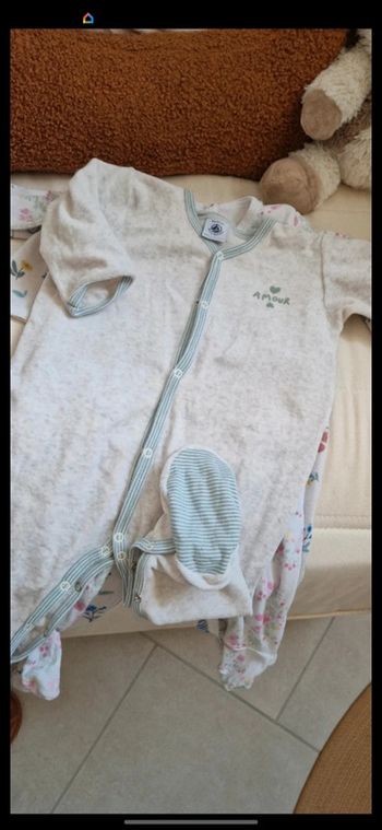 2 pyjamas petit bateau