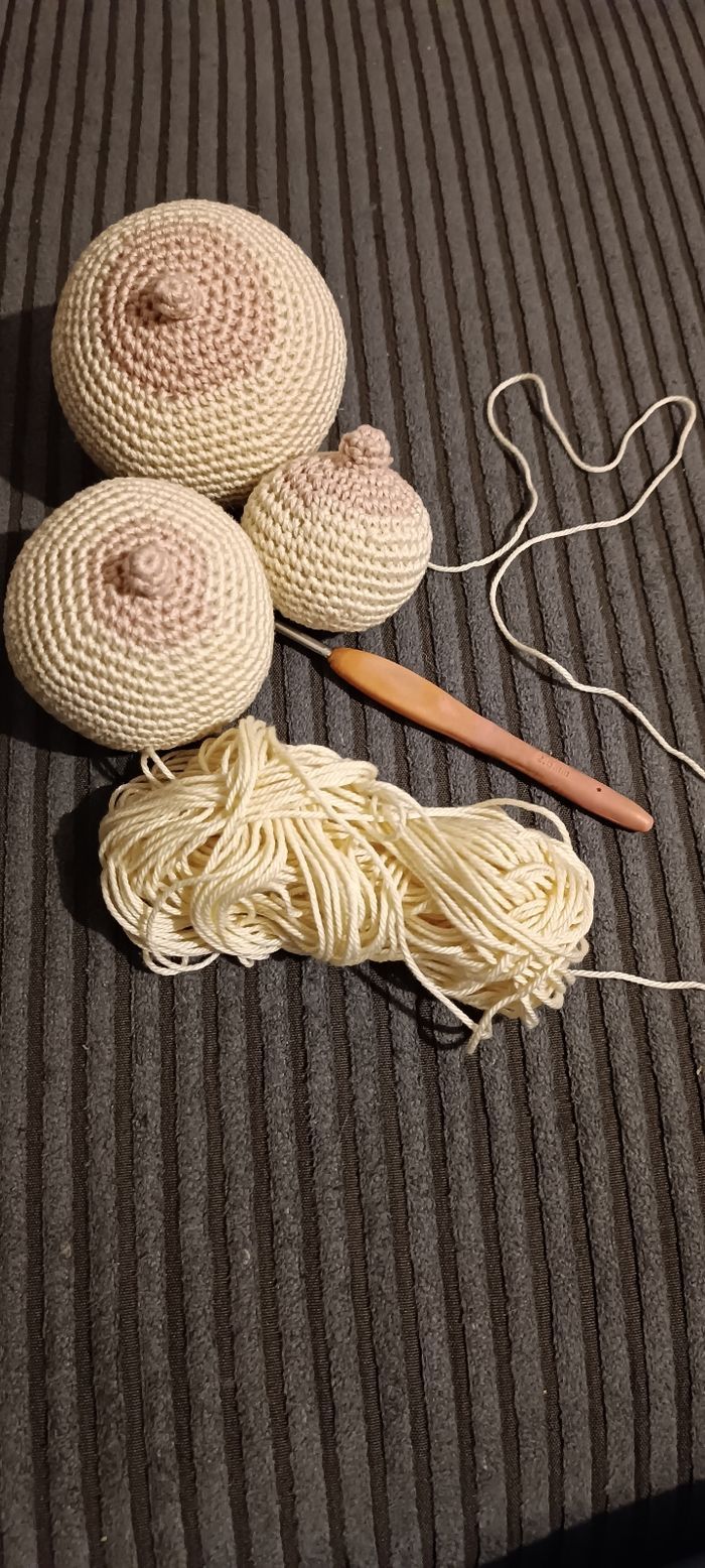 doudou seins au crochet - photo numéro 4