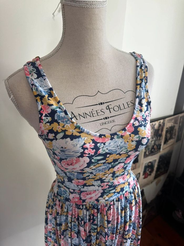 🌸 Robe d’été fleurie vintage – ZARA – Taille M🌼 - photo numéro 2