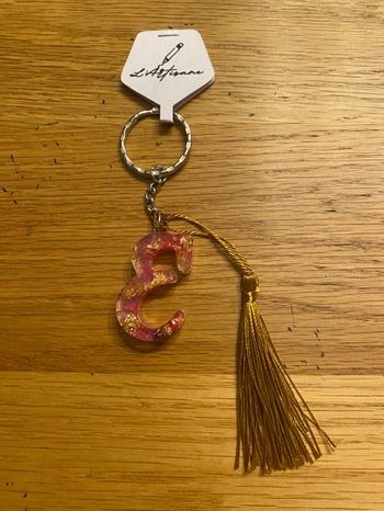 Porte clé Lettre e