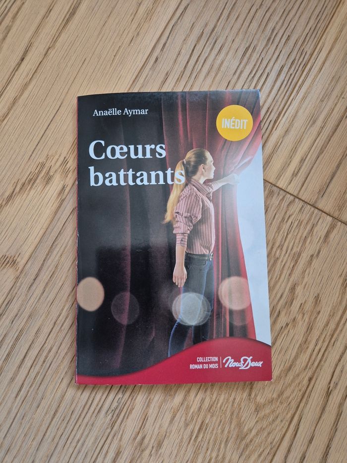 Livre Coeurs battants, TBE 📚 - photo numéro 3