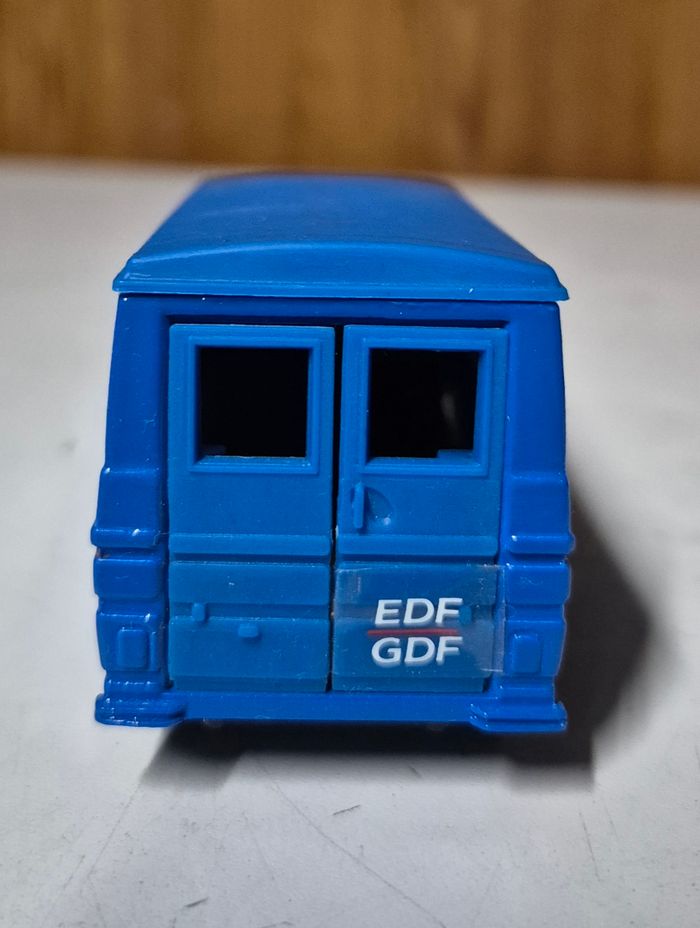 Modèle réduit Citroën C35 bleu Solido 1/50 véhicule utilitaire EDF vintage - photo numéro 4