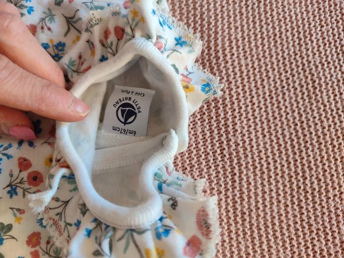 Body Petit bateau 6 mois - photo numéro 3