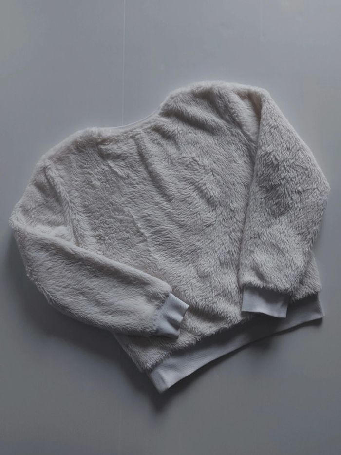 Pull blanc pilou pilou tout doux très peu porté, aucun défaut taille XS - photo numéro 9