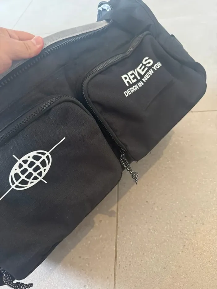 Cargo bag black Reyes, très bon état, 55x30x30cm valeur 80€ - photo numéro 3