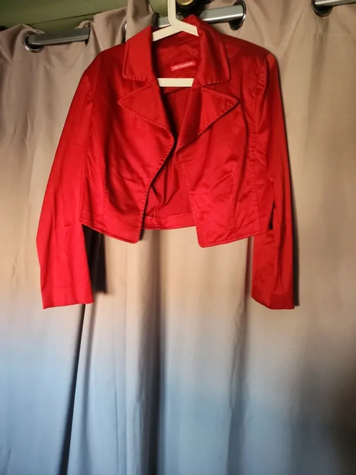 Veste bolero rouge