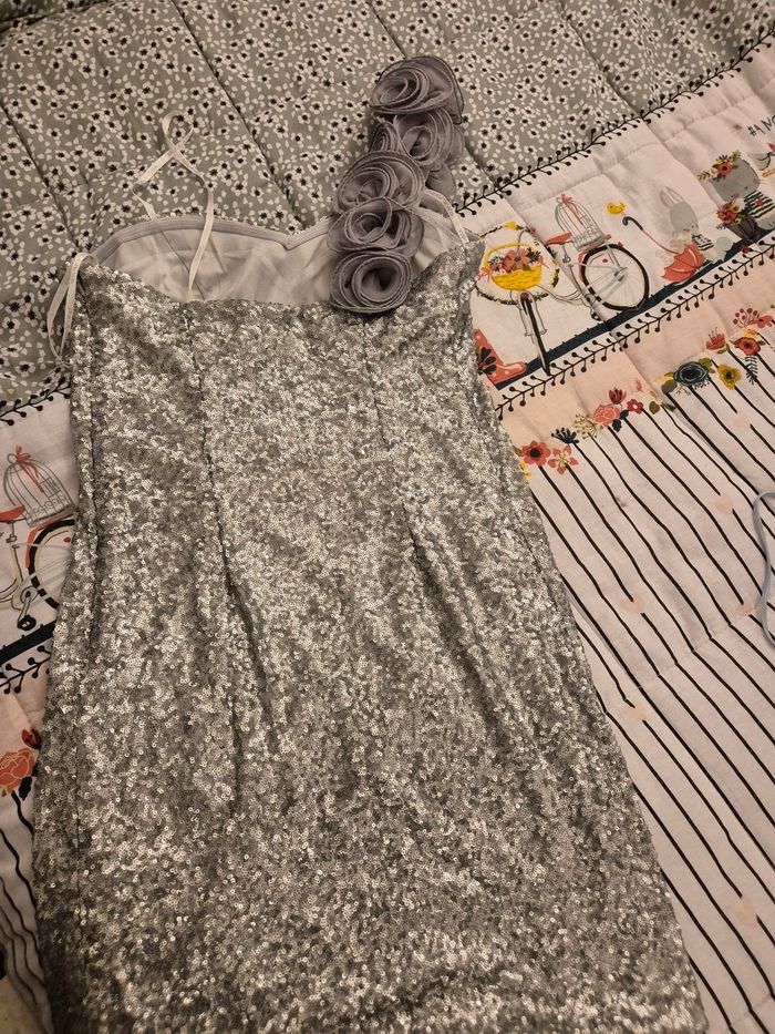Robe mini pour fête et cocktail