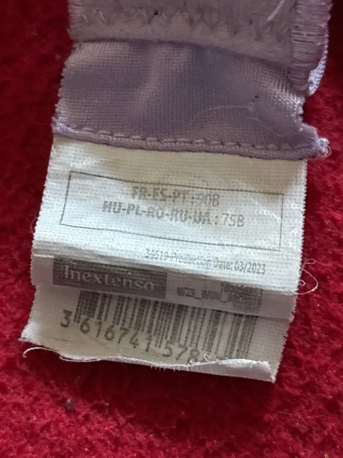 Soutien gorge bordure dentelle - photo numéro 4