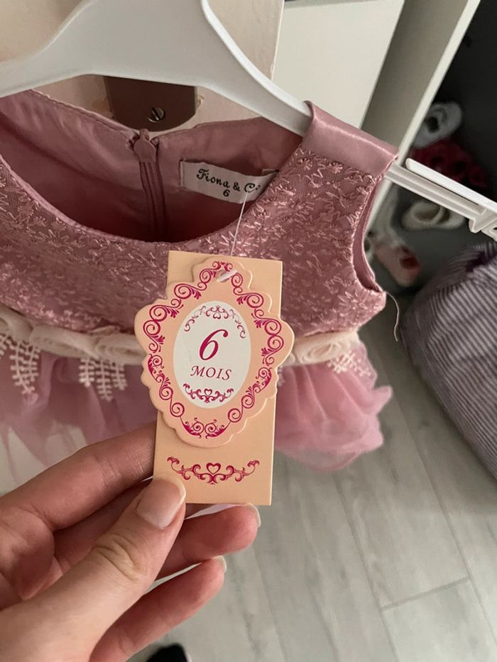 Robe bébé fille 6 mois neuf avec étiquette - photo numéro 2